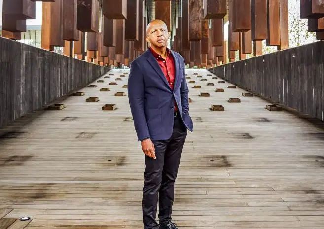 Bryan Stevenson Net Worth, Salary And Biography 2 Bryan Stevenson Salary